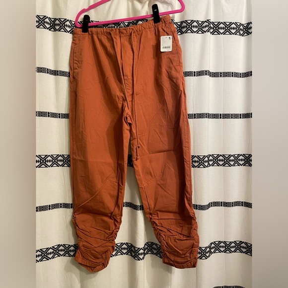 NWT New Light Parachute Pants in Terracotta XS - Picture 2 of 10